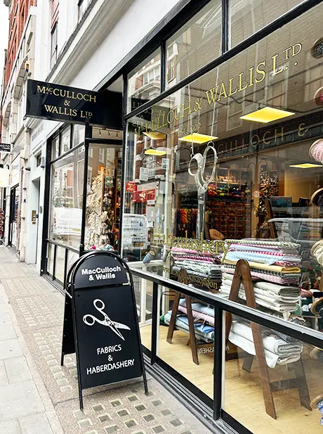 MacCulloch & Wallisの外観の写真