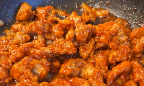 よみもの ミニ　イギリスで手料理「ヤンニョムチキン」 Yangnyeom Chicken