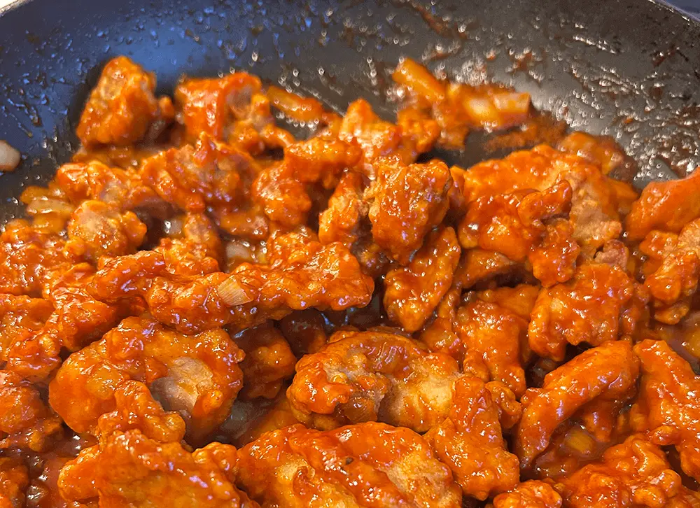 よみもの ミニ　イギリスで手料理「ヤンニョムチキン」 Yangnyeom Chicken